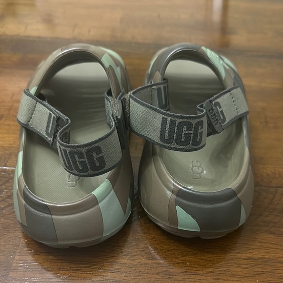 UGG Green and Brown Puffy Strapped Sandals - Picture 5 of 9